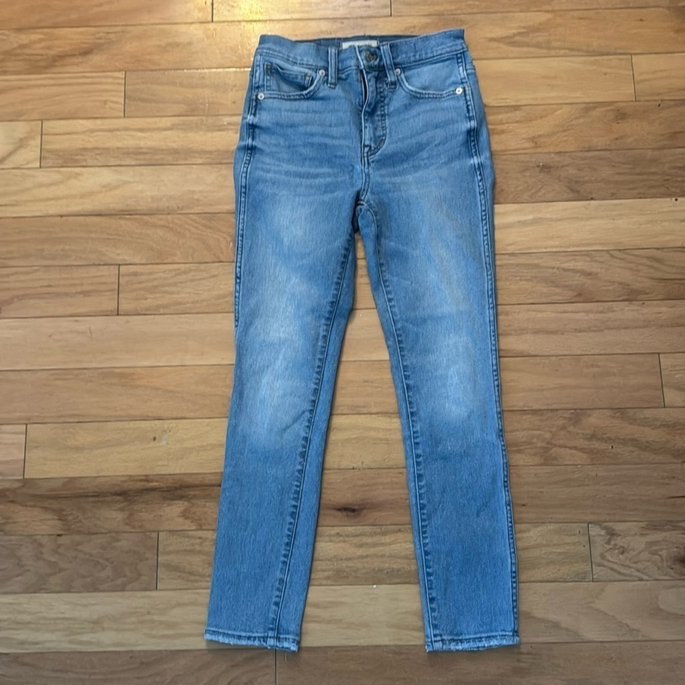 Madewell | 10” High Rise Skinny Crop | Light Wash Jeans | Size 25